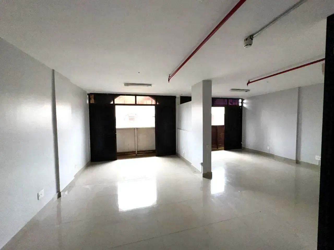 ALUGUEL  SALA COMERCIAL NO SETOR DE RÁDIO E TV SUL - Foto 3