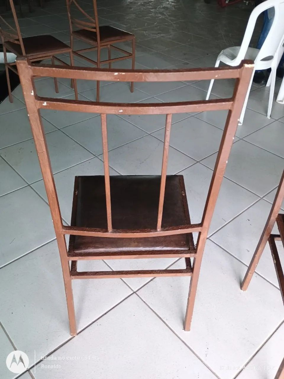 Cadeira jantar marrom - Foto 2