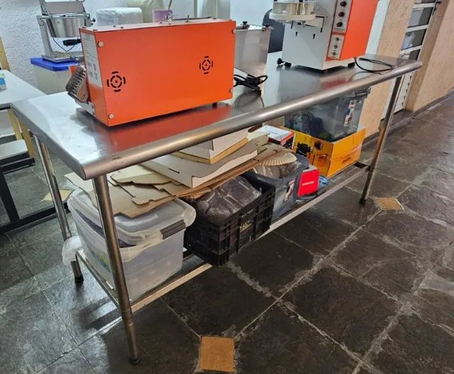 Mesa de inox profissional - Foto 2