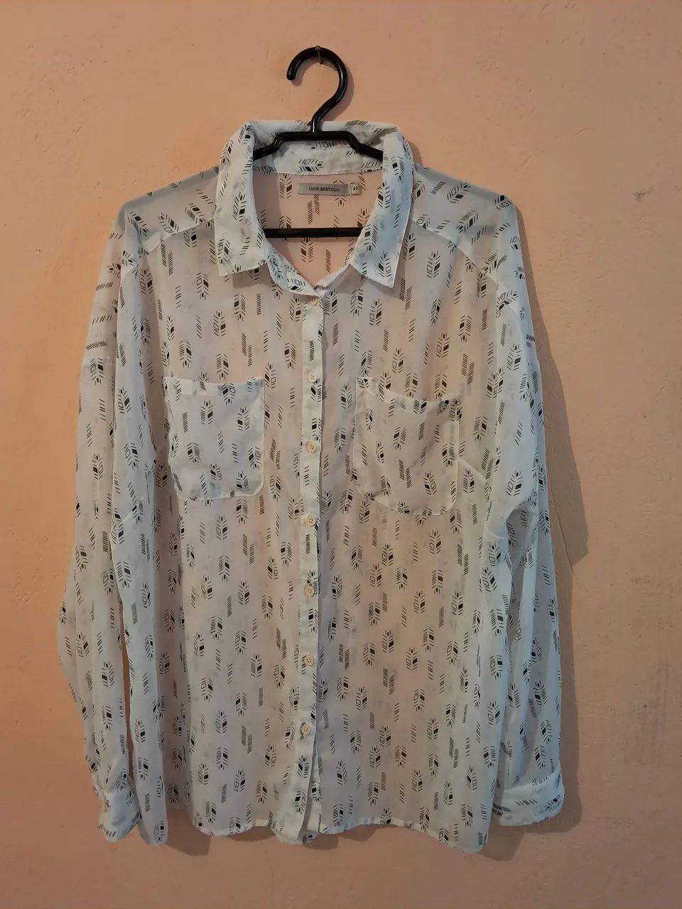 Camisa Luigi Bertolli, Original! Tamanho 40, semi-nova!