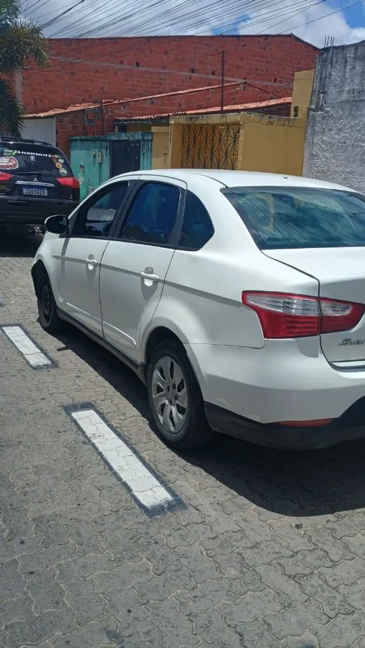 Fiat Grand Siena Grand Siena ATTRAC. 1.4 EVO F.Flex 8V 2016