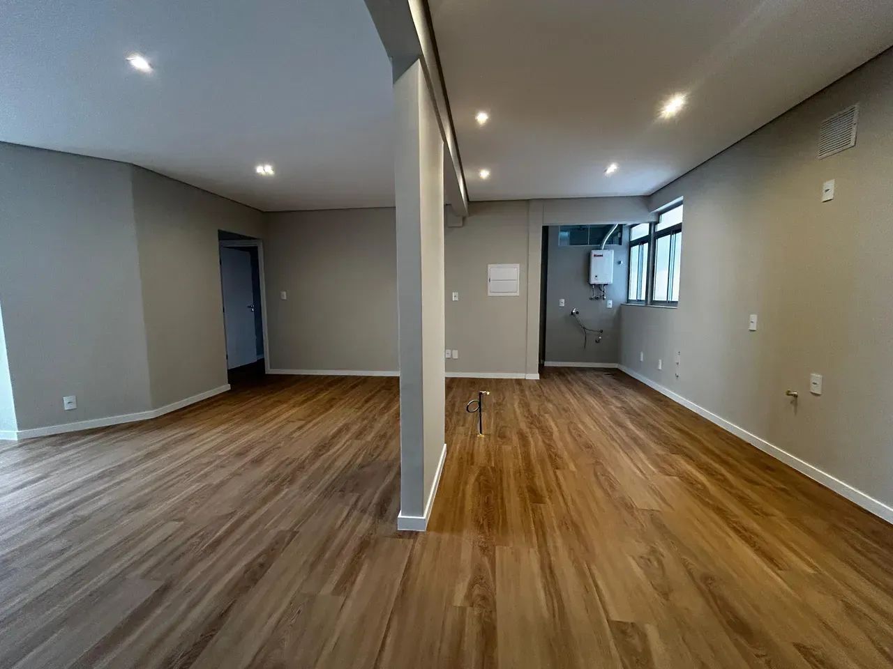 Apartamento para venda com 3 dormitórios no Centro - Florianópolis - SC - Foto 4