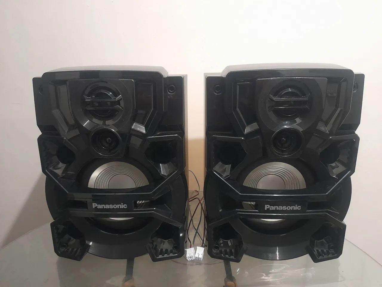Vendo dois lindos caixas de som Panasonic 