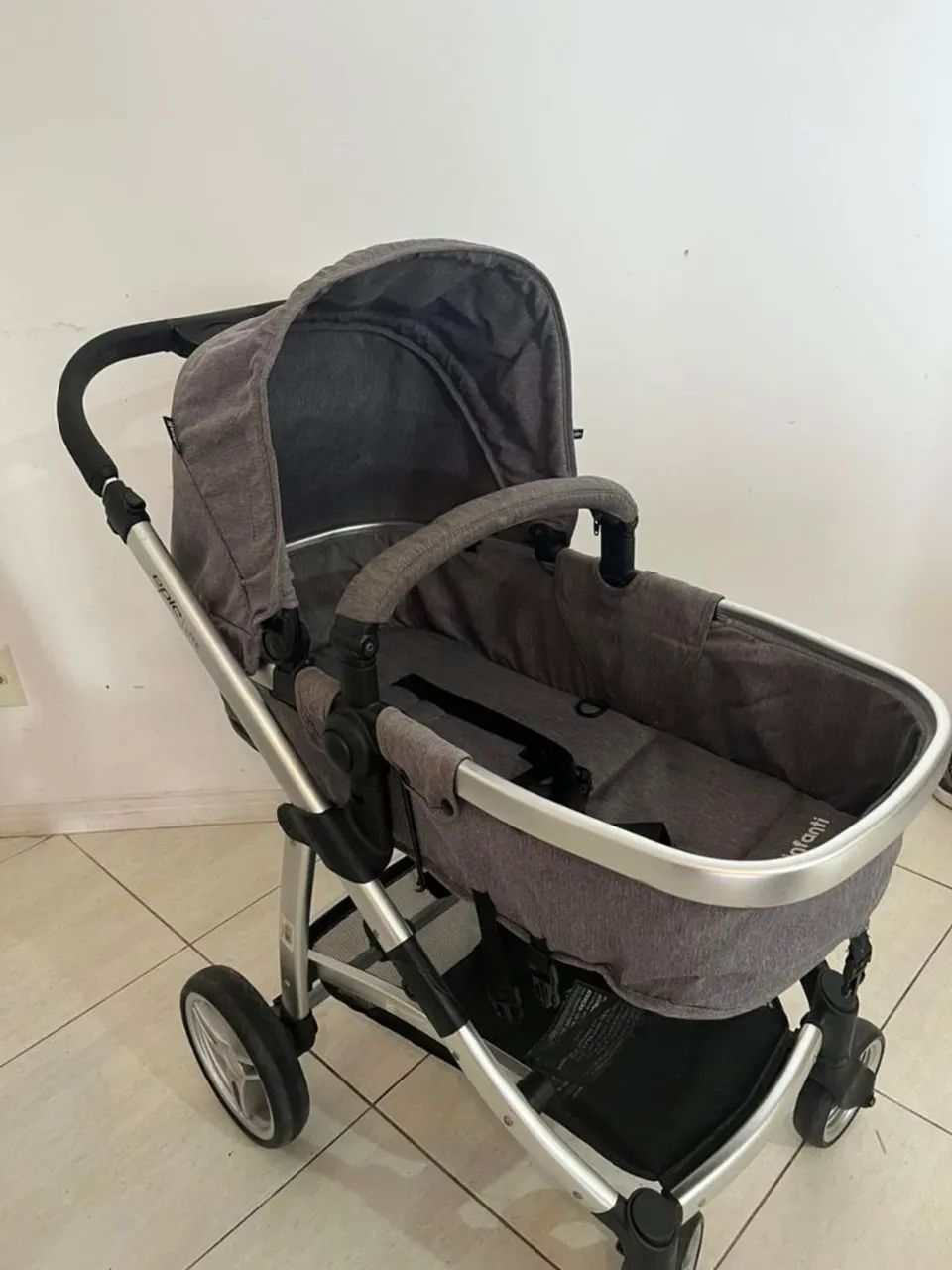 Carrinho de Bebê Infanti Epic Lite 3 em 1 - Moisés + Bebê Conforto