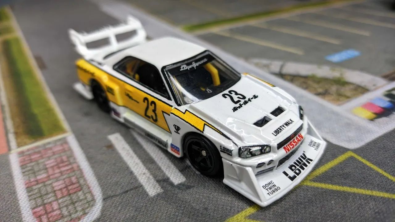 Hot Wheels プレミアム 10台セット スカイライン多数 LBWK Hot Wheels Premium Skyline Lbwk - branco e amarelo - Hobbies e