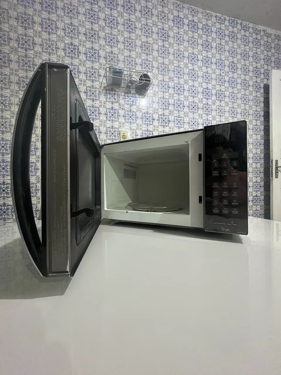 Microondas Espelhado Panasonic 31L - Foto 4