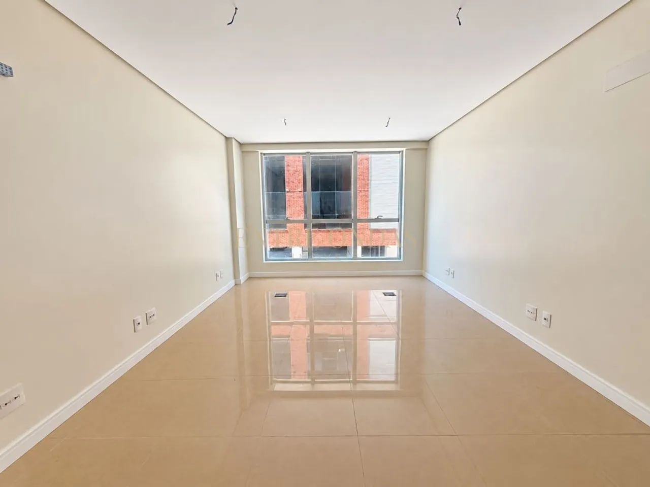 Sala comercial no bairro Trindade, Florianópolis.
