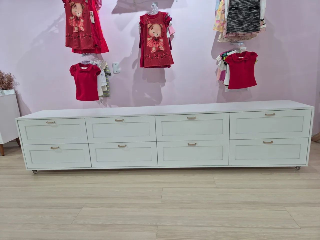 Gaveteiro com 8 gavetas 