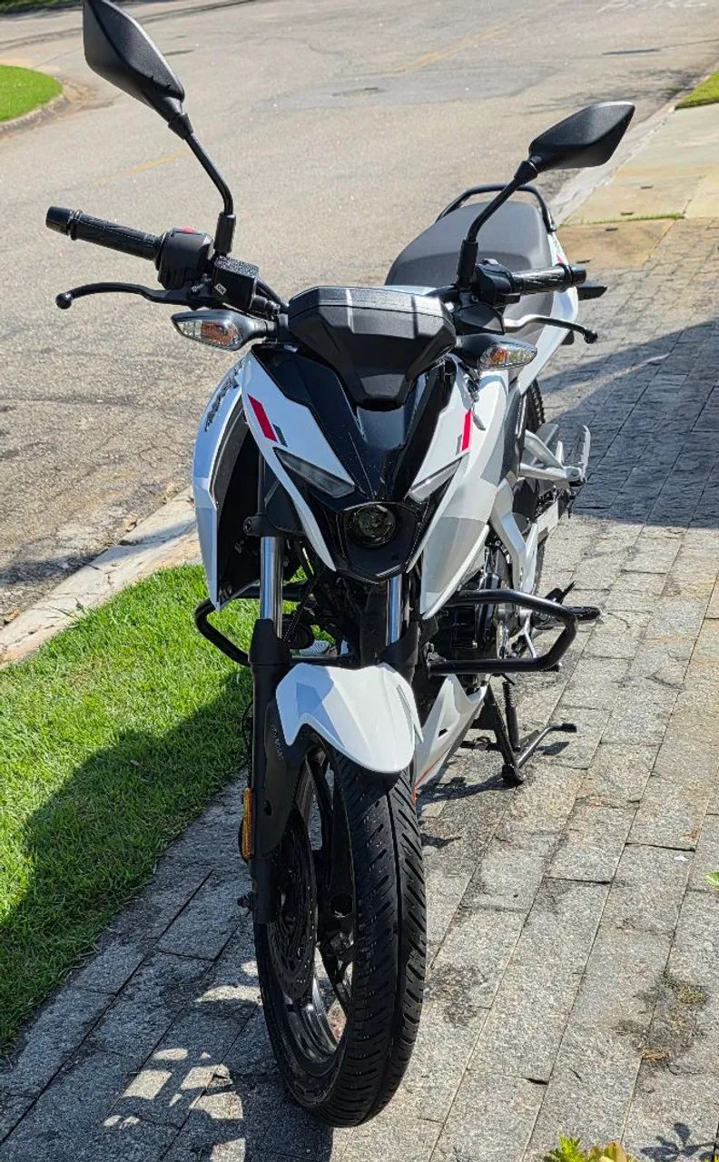 Moto Pulsar N 150 