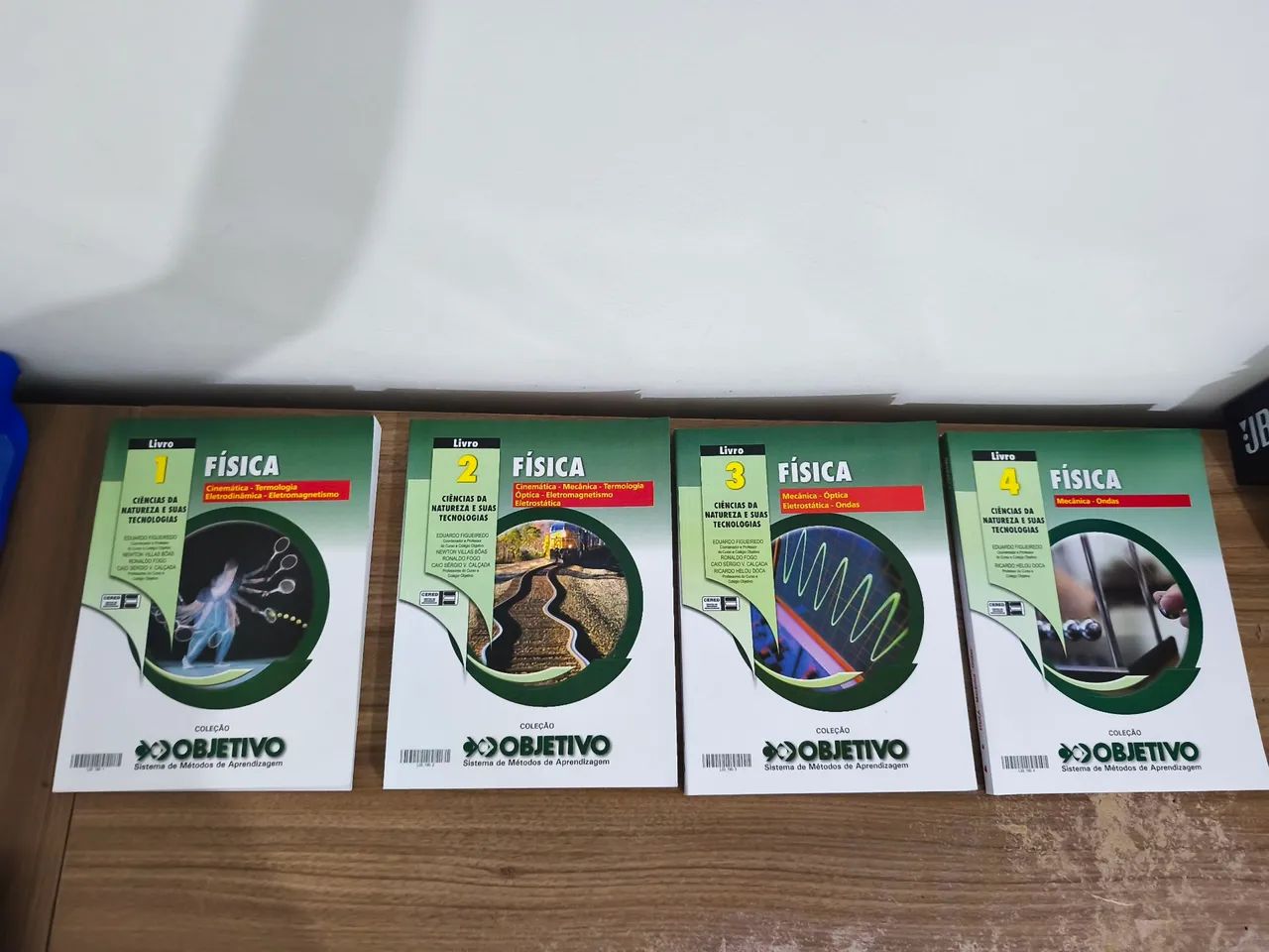 Coleção Apostilas Objetivo 2025 - 21 volumes (4 lacradas