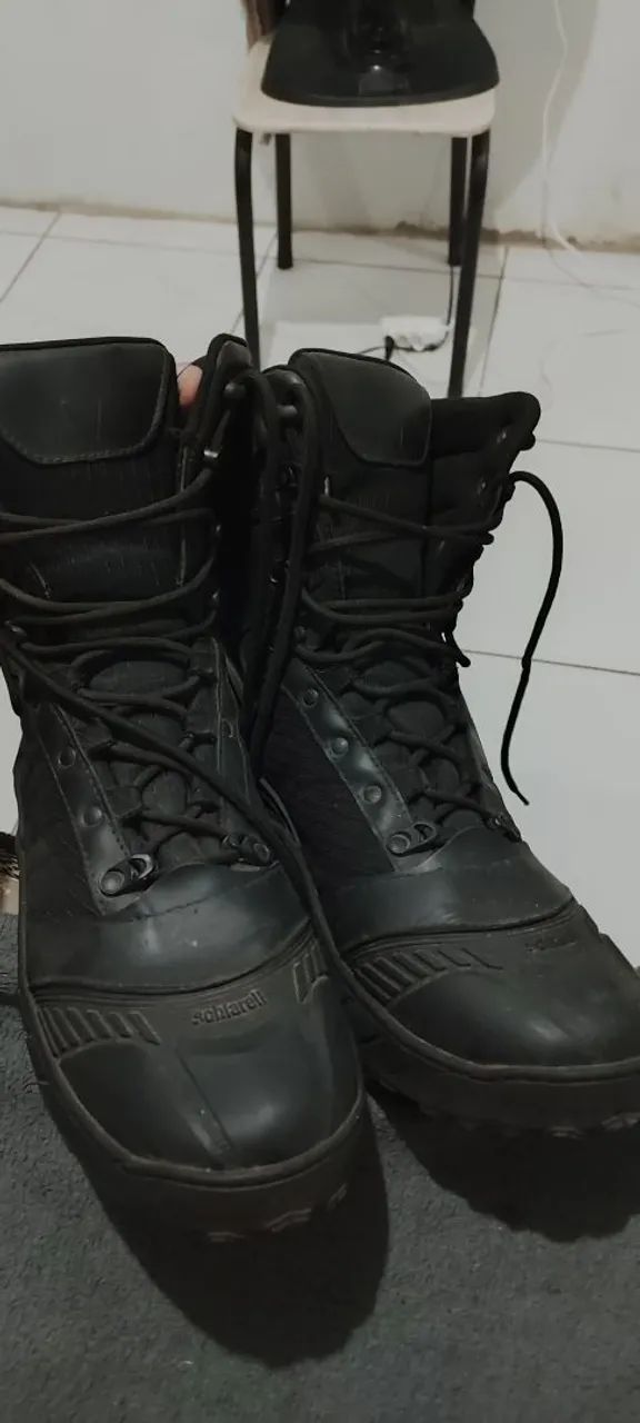 Bota coturno militar 