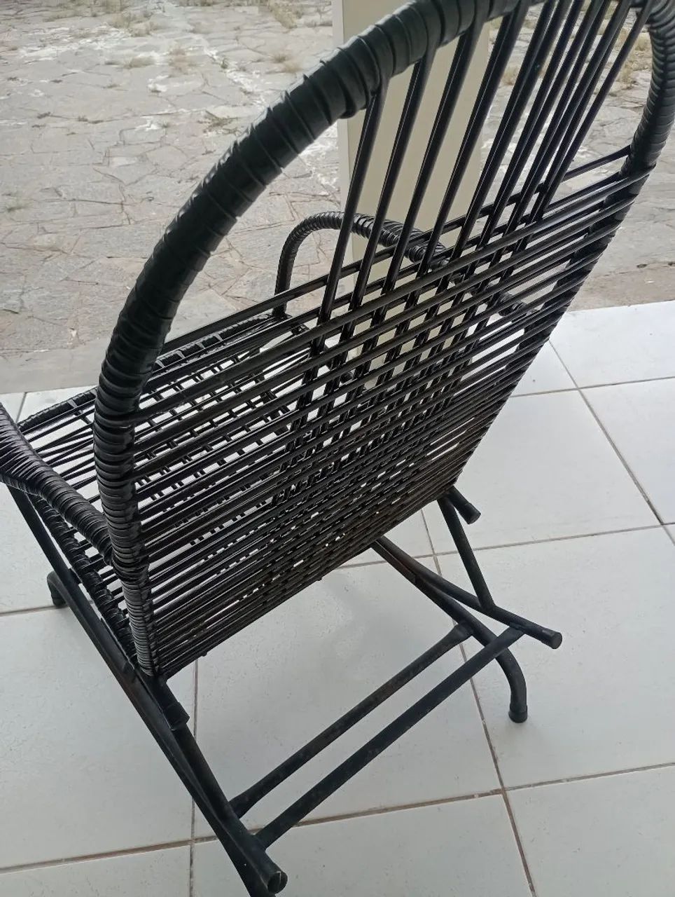 CADEIRA DE BALANÇO COM ALMOFADA  - Foto 5