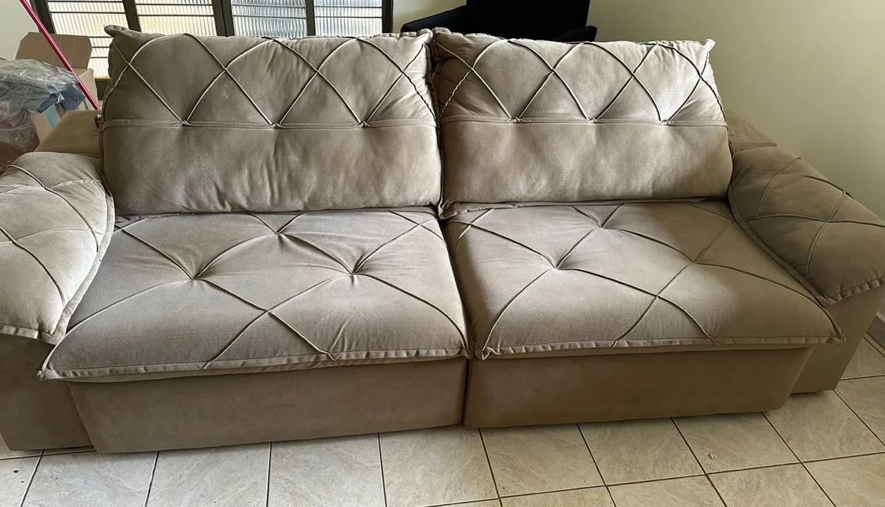 Vendo sofá retrátil no setor Santa Genoveva  - Foto 2