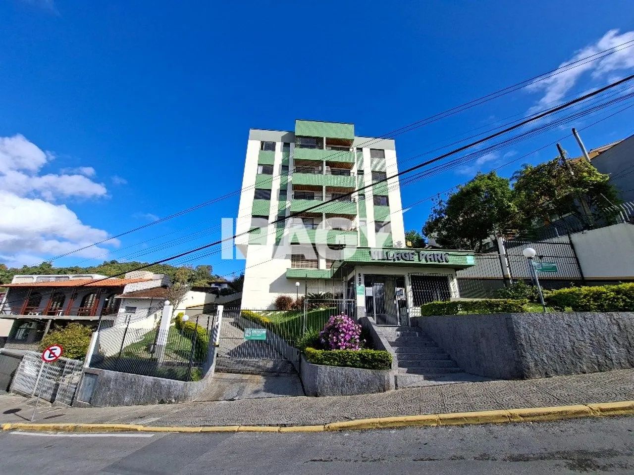 Excelente Apartamento 2 dormitório(s) em Agronômica - Florianópolis