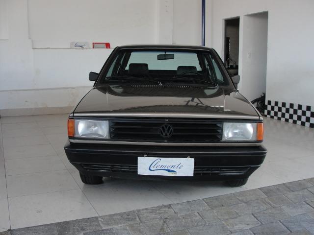 Vw - Volkswagen Voyage ( Placa Preta ) - Foto 2