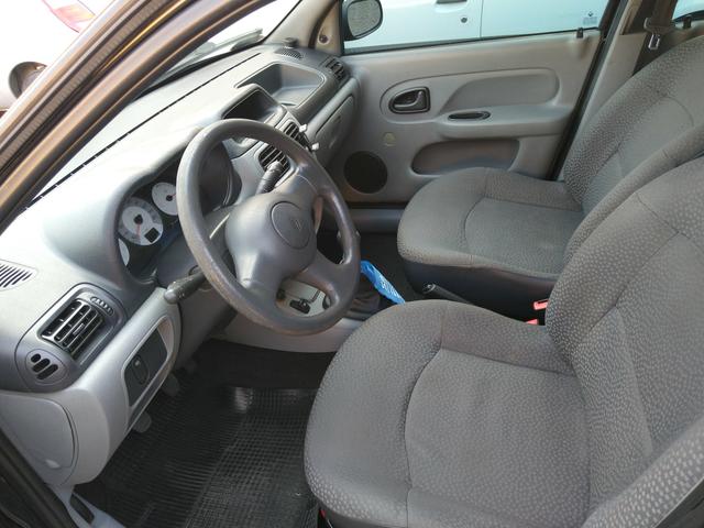 Renault Clio Authentique Flex 1.0 2008 4 portas 12.500 - Foto 7