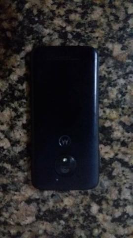 Moto G7 play 32 gb com pequenas marcas de uso