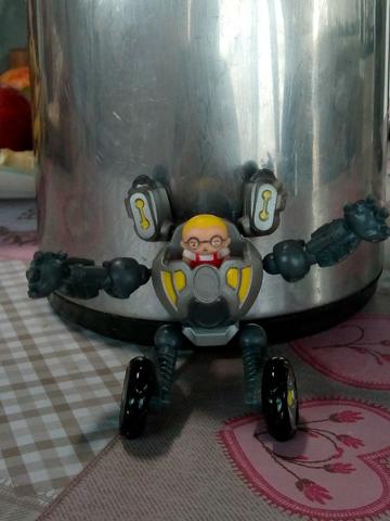 Boneco super articulado