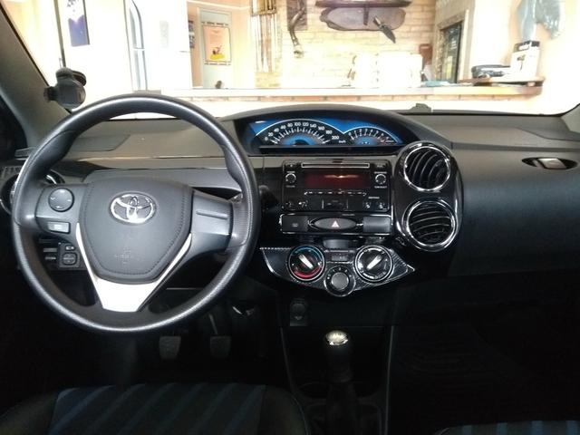 Automóvel - Foto 3