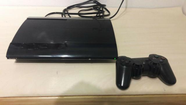 Playstation 3 Super Slim 500Gb com 1 Controle