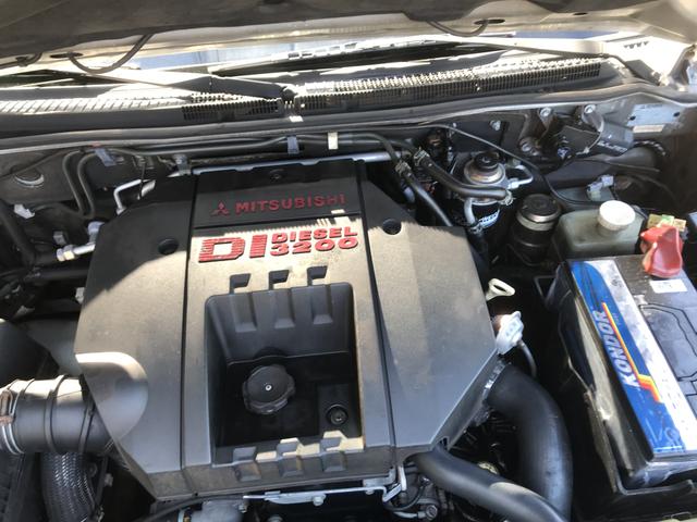 Pajero full hpe top - Foto 13