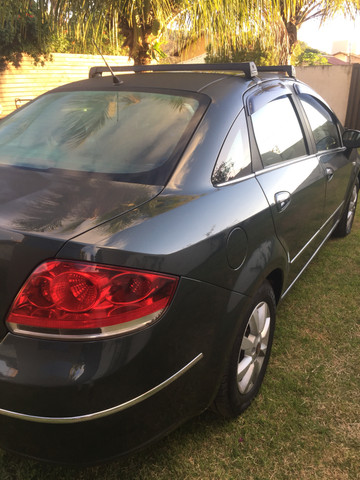 Fiat Linea 2010/2011 1.8 Manual - Foto 6