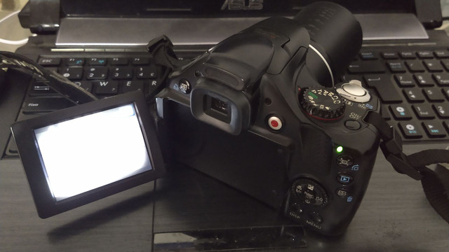 Canon PowerShot SX 30is - Foto 2
