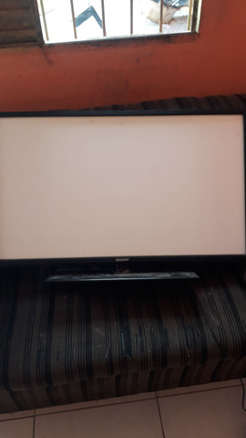 Vendo tv samp 39 LED - Foto 2
