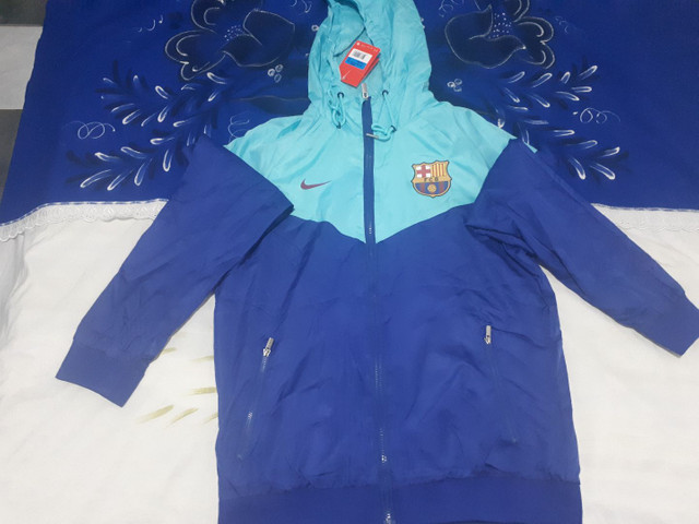 corta vento nike barcelona