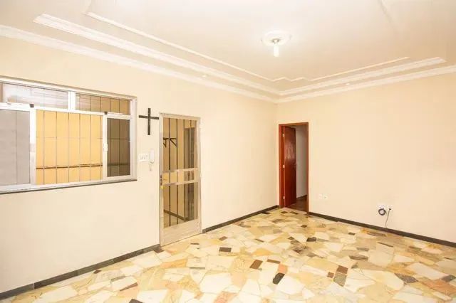 Vende-se esta casa no Setor Tradicional  - Foto 5