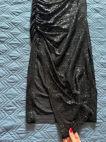 Vestido preto brilhoso da John John  - Foto 2