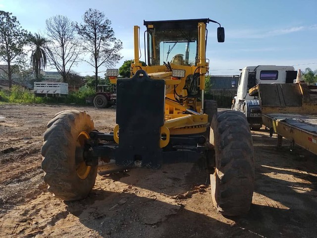 MOTONIVELADORA (RG 170B) New Holland 