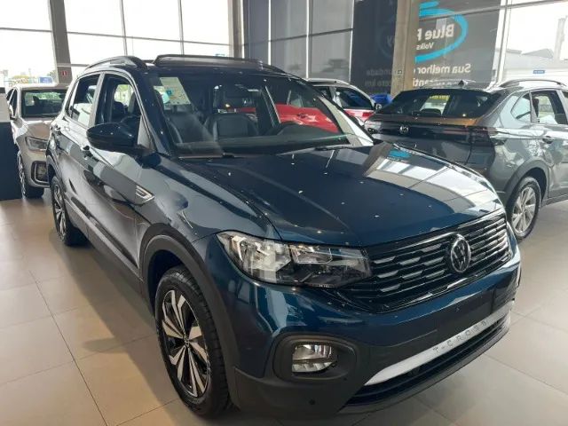 T Cross Comfortline 2023/2024 azul norway com teto, couro e VW play