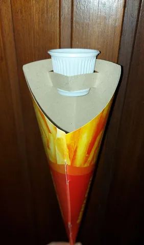 Cone para Batata Frita com suporte para molho + Copinhos para molho - 196 und - Foto 5
