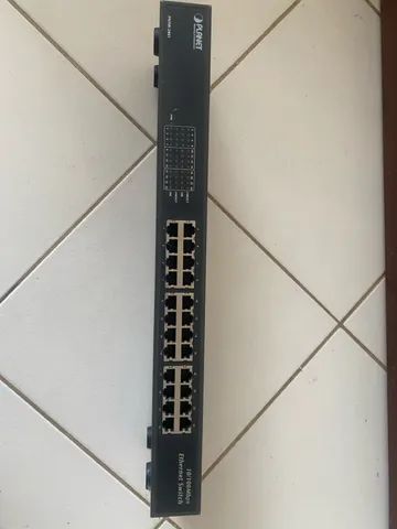 Switch Planet 24 portas