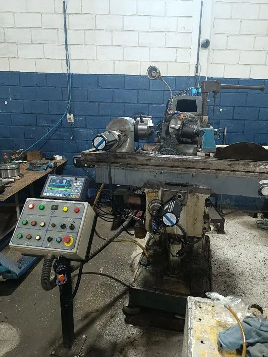 Fresadora CNC universal  - Foto 2