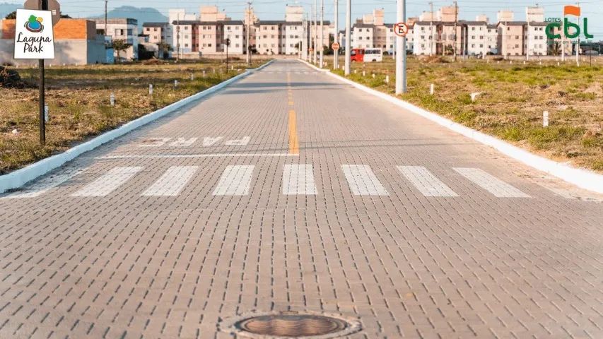 Lote de 300 m² ESQUINA  no Laguna Park - Vila Velha ESCRITURADO - Foto 4