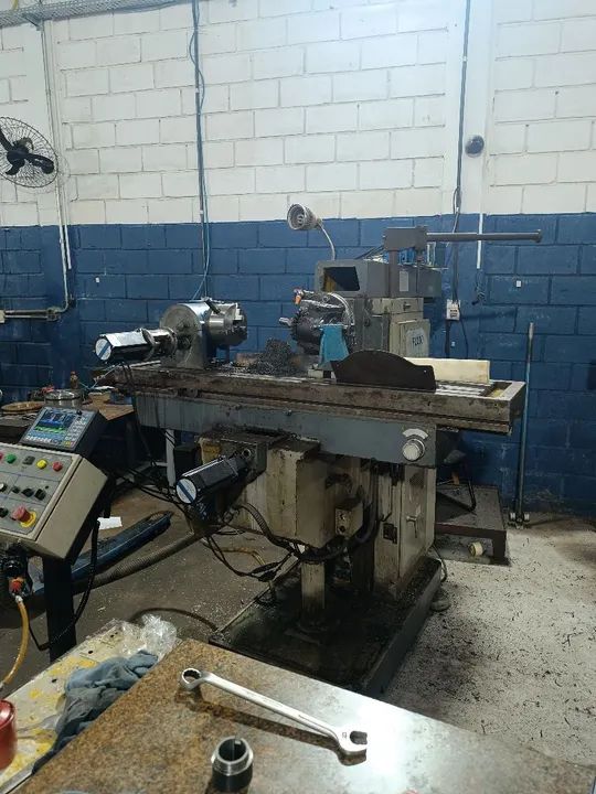 Fresadora CNC universal  - Foto 5