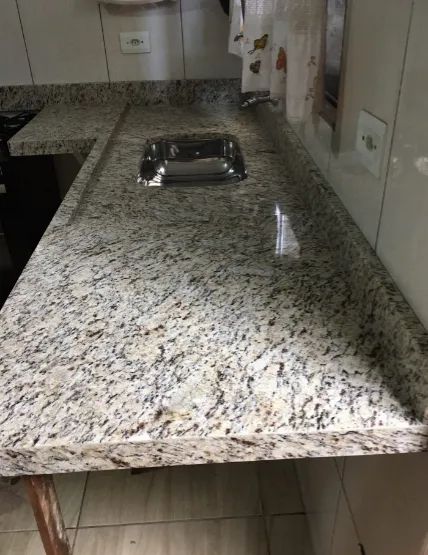 Pia Planejada / Bancada - Granito Amarelo Ornamental - Foto 4