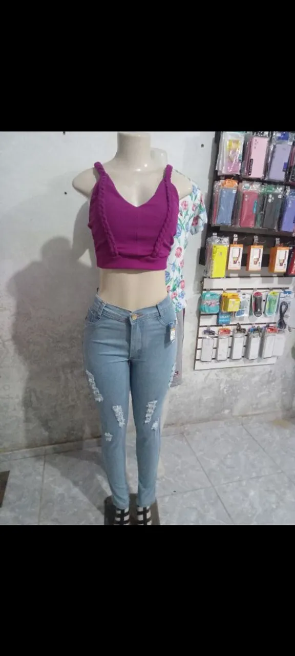 Vendo roupas novas