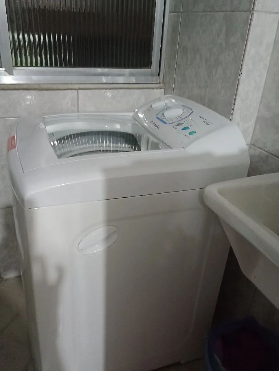 Máquina de Lavar Roupa Electrolux 12kg Turbo Economia - Foto 3