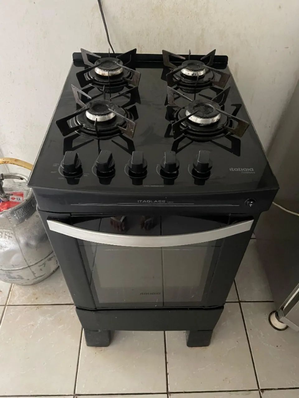 Fogão 4 Bocas Preto com Mesa de Vidro Temperado - Ótimo Estado - Foto 5