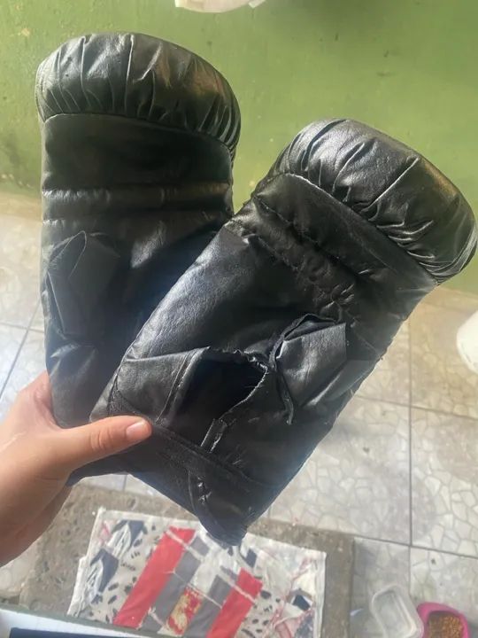 Luvas pra usar pra box usada 3 vezes  - Foto 2