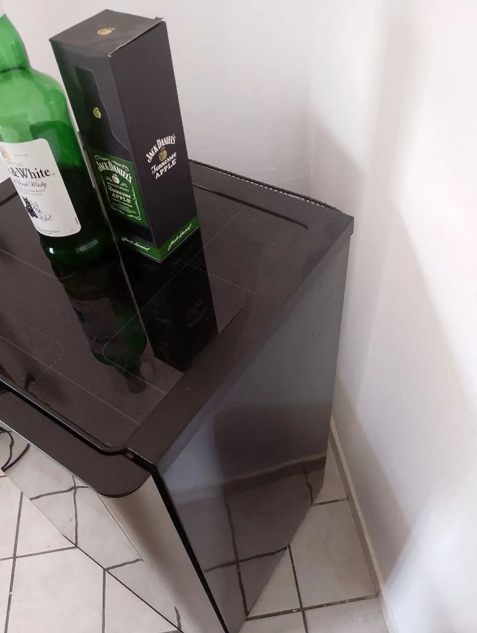 Adega climatizada Electrolux 46 garrafas - Foto 3