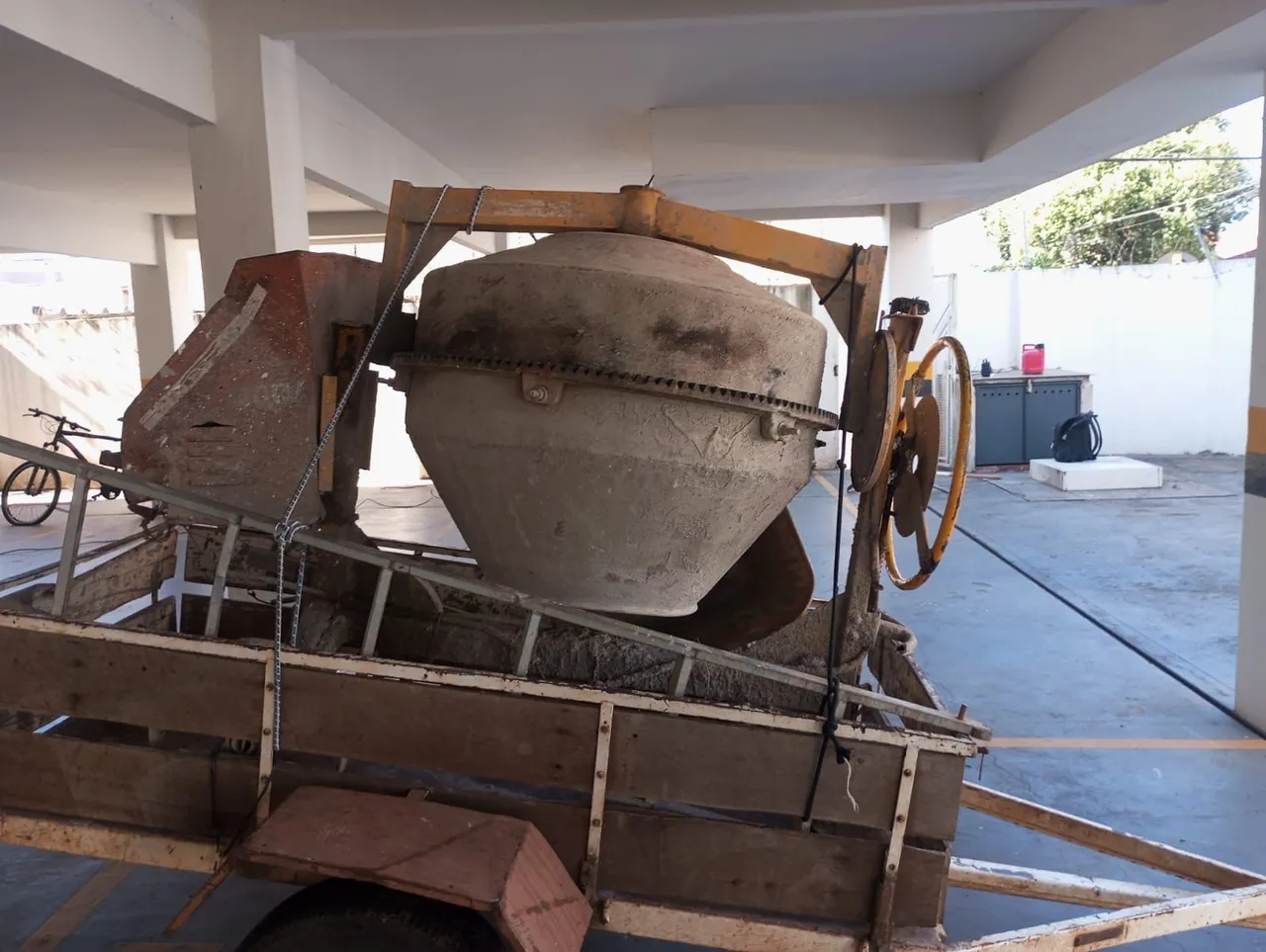 Betoneira para construção civil