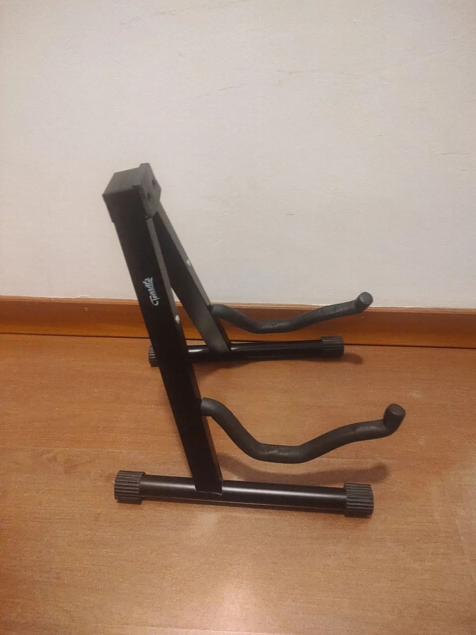 FOLDABLE STAND FOR BASS; GUITAR; ACOUSTIC GUITAR WITH BRIDGE-TYPE RESONATOR64728252848513120