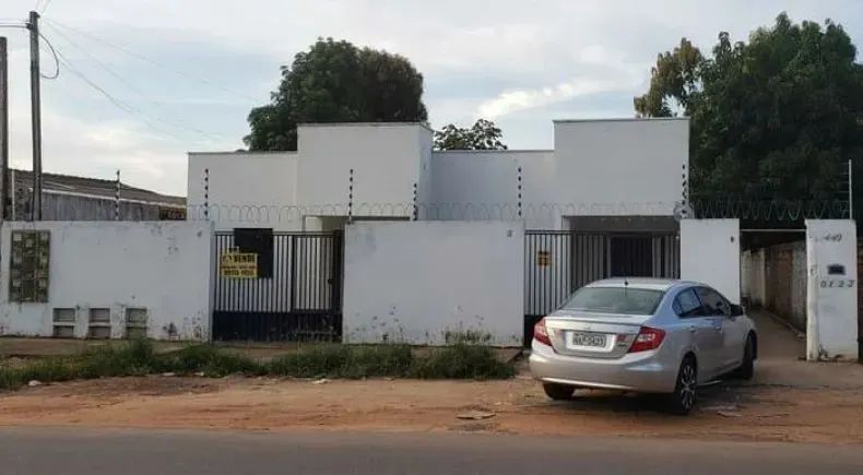 Condomínio com 4 Unidades no  Araceli