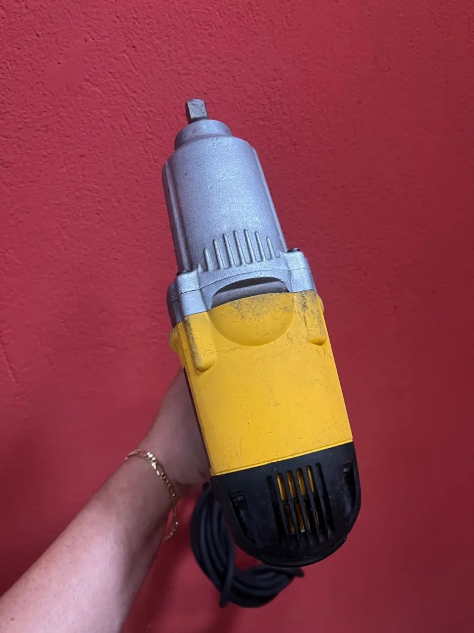 Chave de Impacto Elétrica Dewalt - Foto 5
