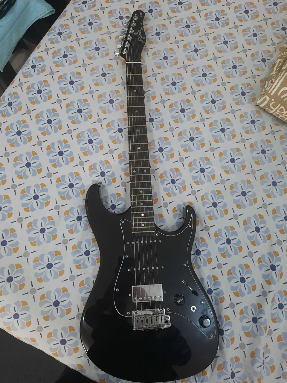 Guitarra Tagima Stella