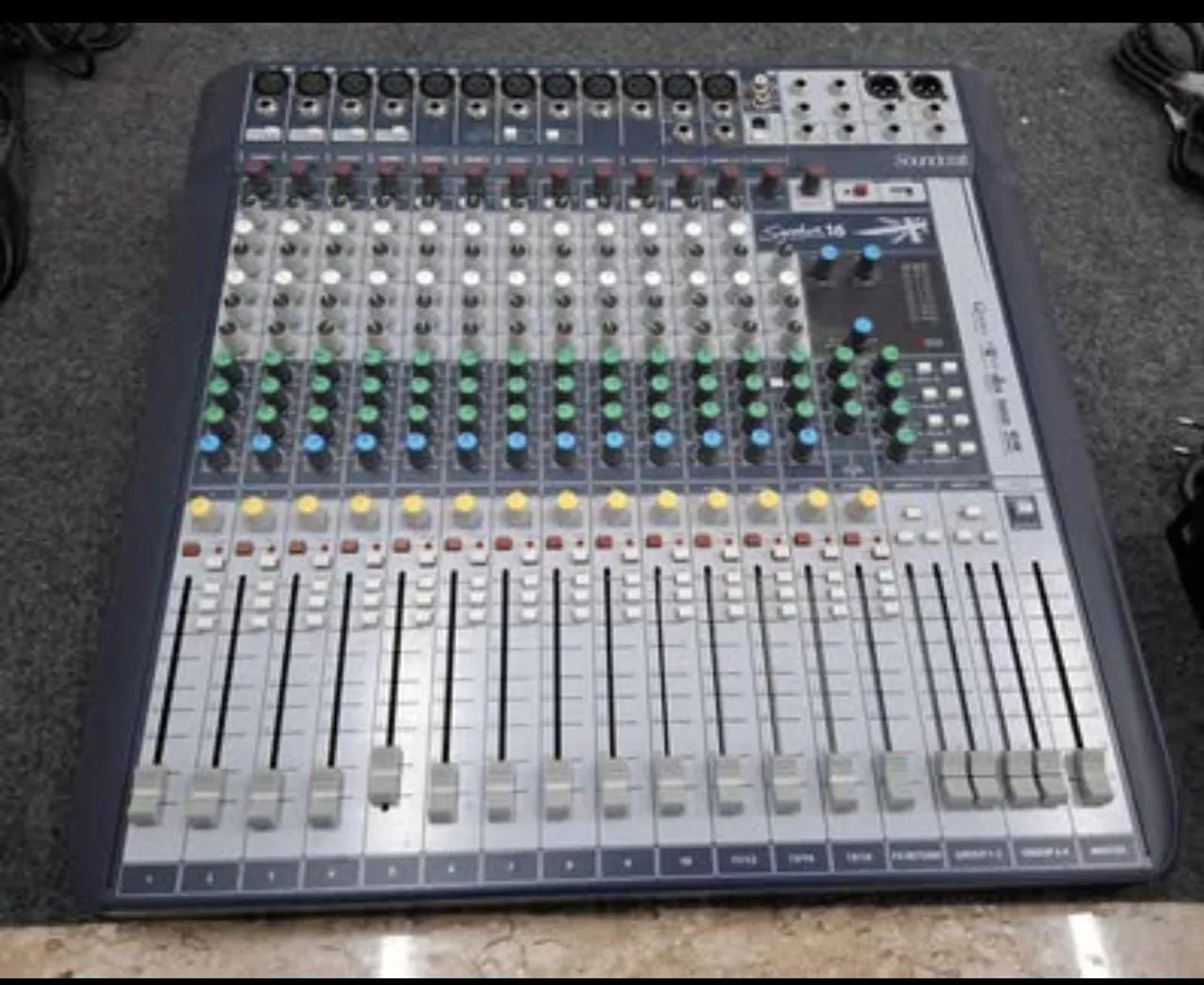 Vendo Mesa de som ( Nova) : Console Soundcraft Signature 16 De Mistura 110v/240v (novo).